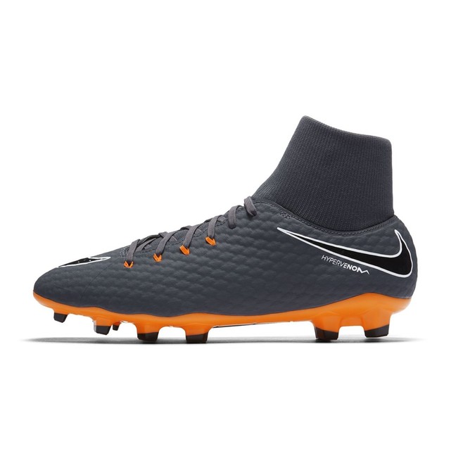 chaussure de foot nike nouvelle collection