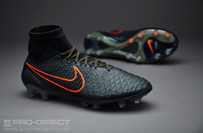 magista noir et rouge